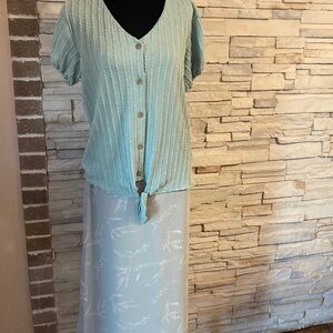 Set ( blouse & skirt)